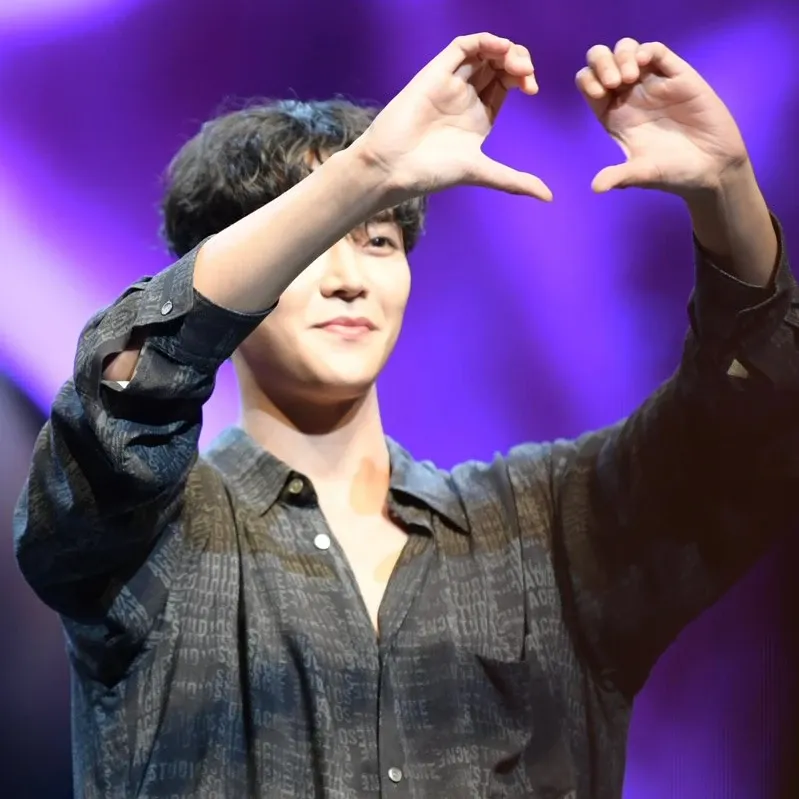 Momen yang diabadikan oleh penggemar Rowoon