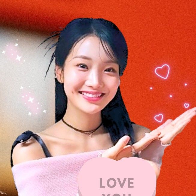 Recent activity shot of Kim Soyeon (2004)