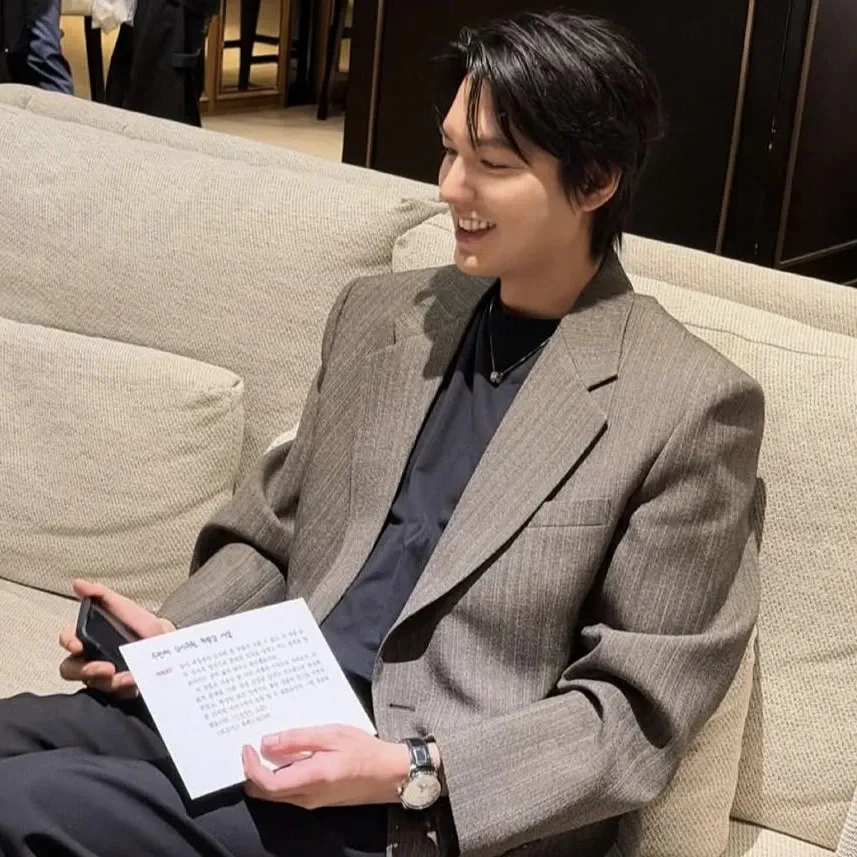 Behind-the-scenes cut of Lee Minho