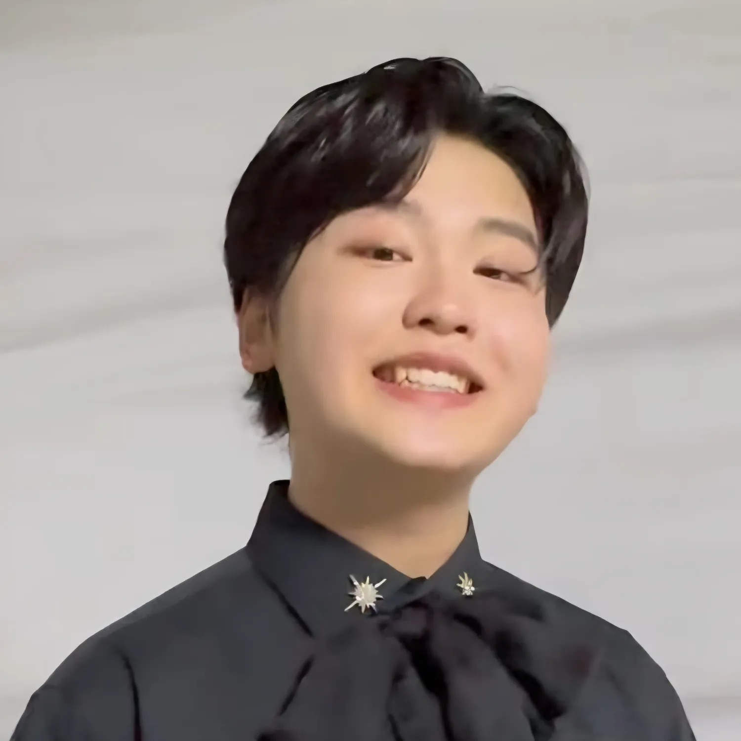 Behind-the-scenes cut of Park Sungon