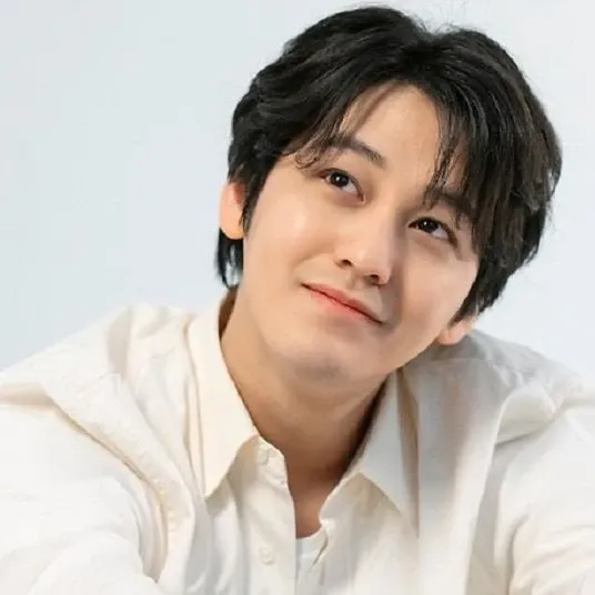 Recent activity shot of Kim Bum