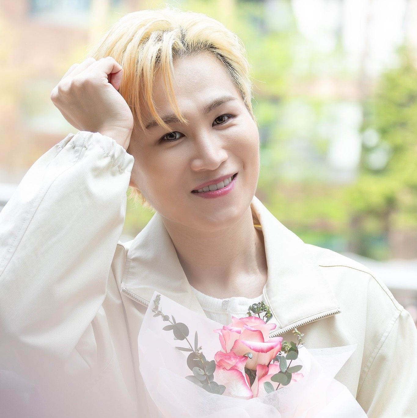 Currently spotlighted celeb post