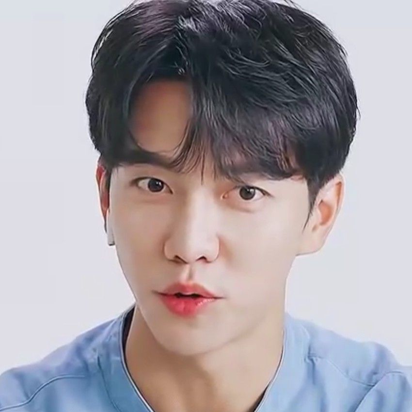 イ・スンギの最新写真