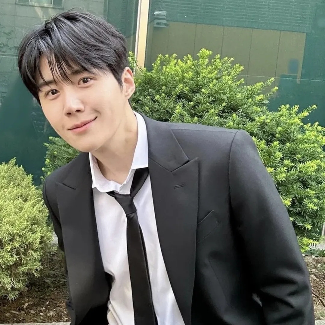 Cuplikan di balik layar dari Kim Seonho