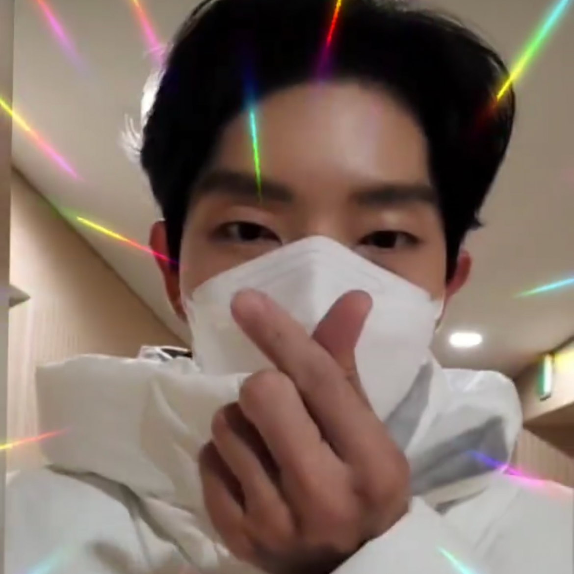 Behind-the-scenes cut of Lee Joongi