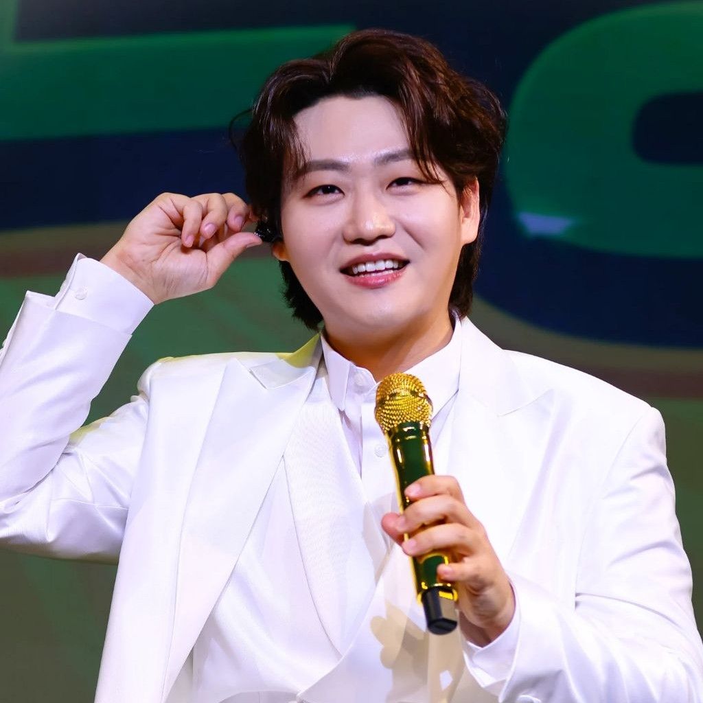 A moment captured by a fan of Min Soohyun