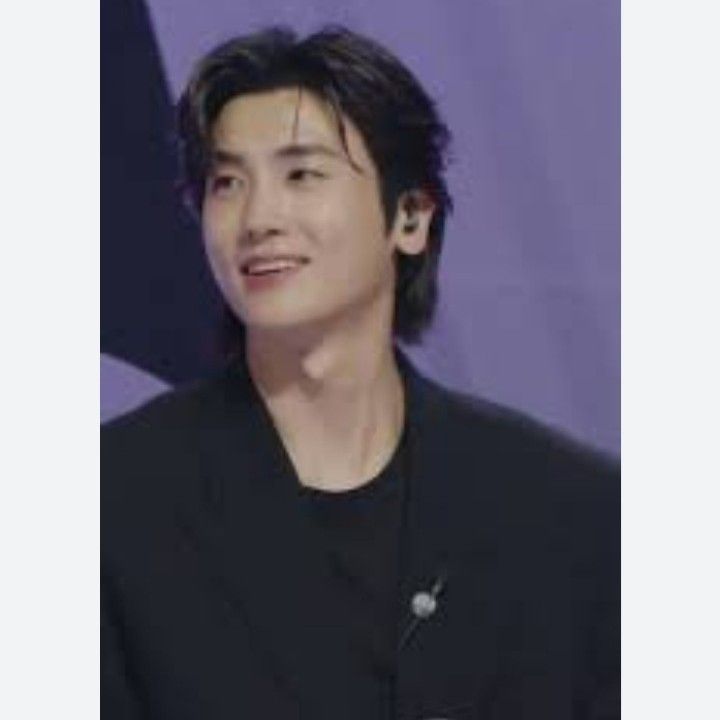 Behind-the-scenes cut of Park Hyungsik