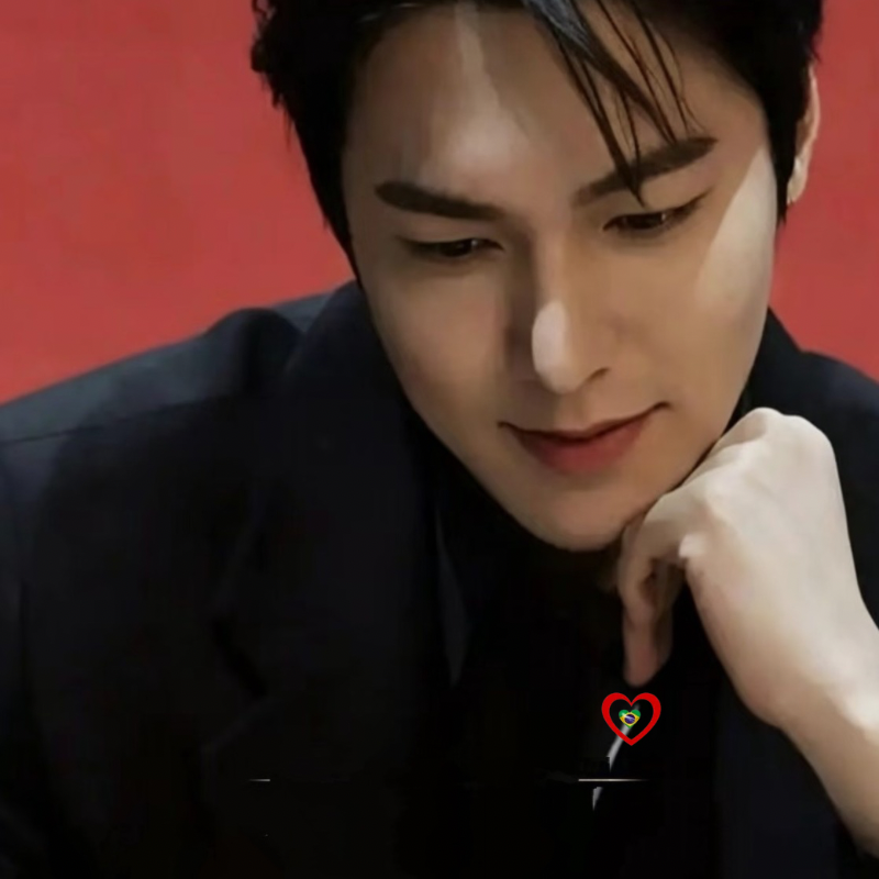 Recent activity shot of Lee Minho