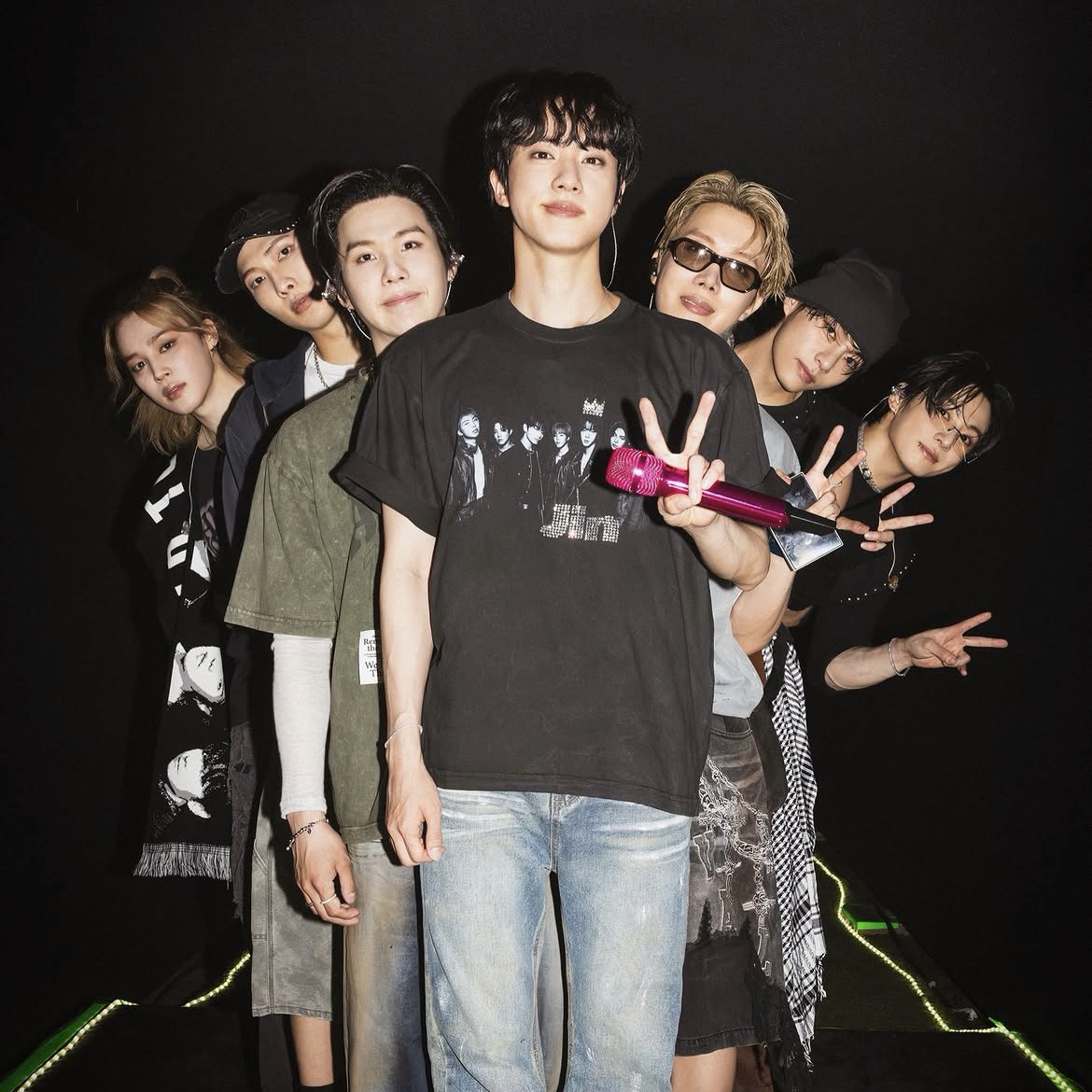 Recent activity shot of Kim Taehyung (V)