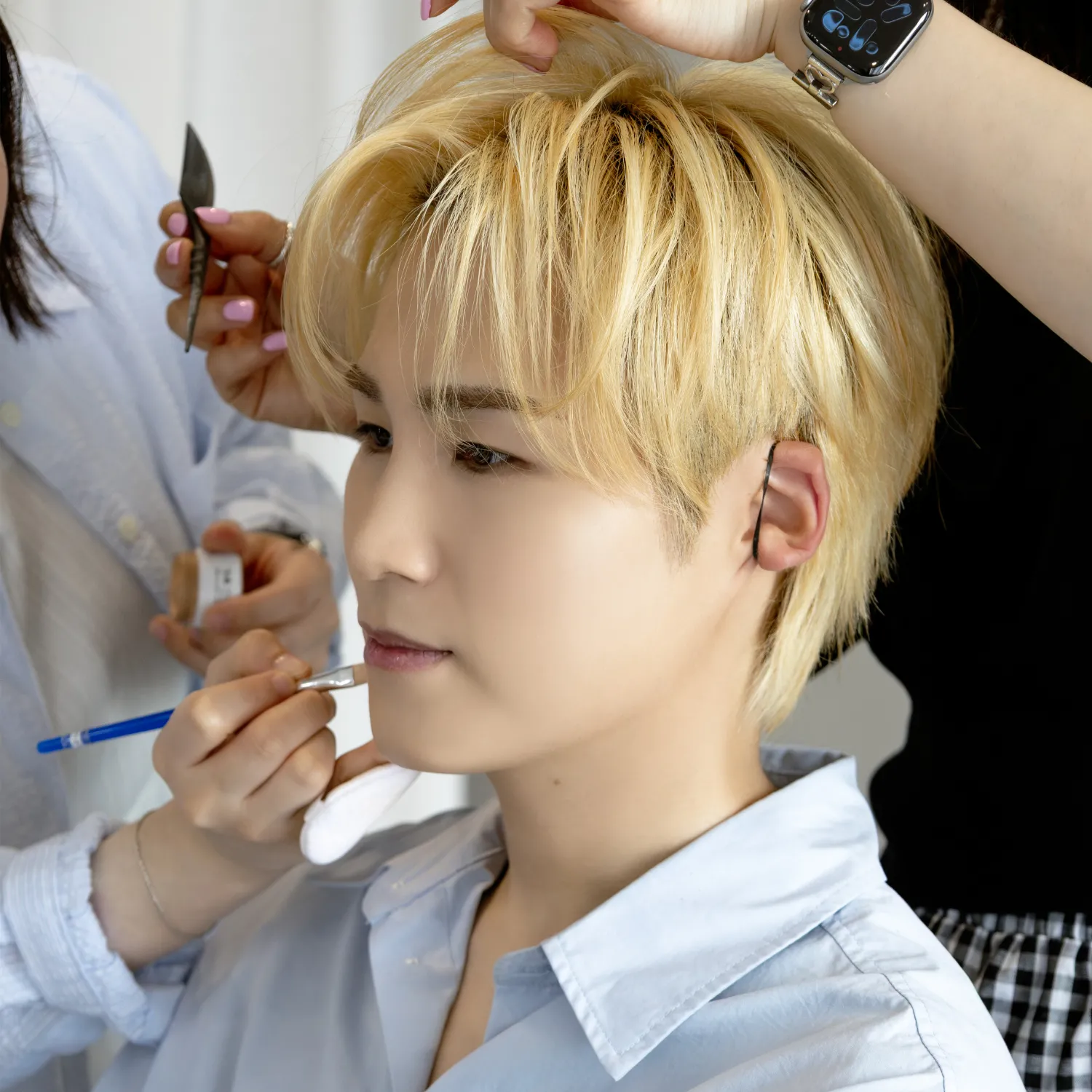 Behind-the-scenes cut of Kim Heejae