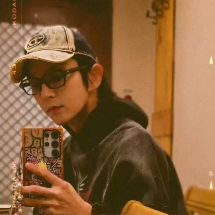 Recent activity shot of Lee Joongi