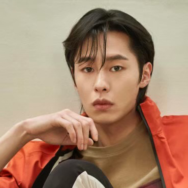 Latest photo of Lee Jaewook