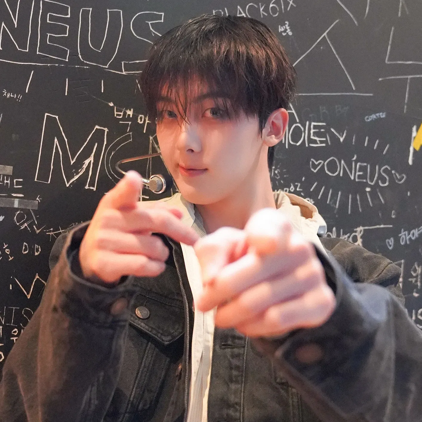 A moment captured by a fan of Cha Eunwoo
