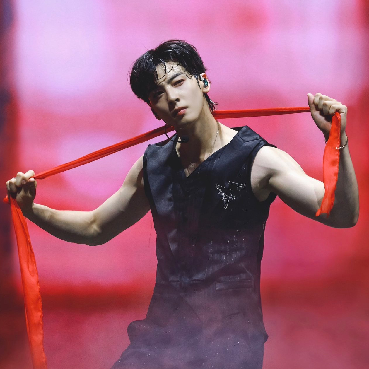 Latest photo of Cha Eunwoo