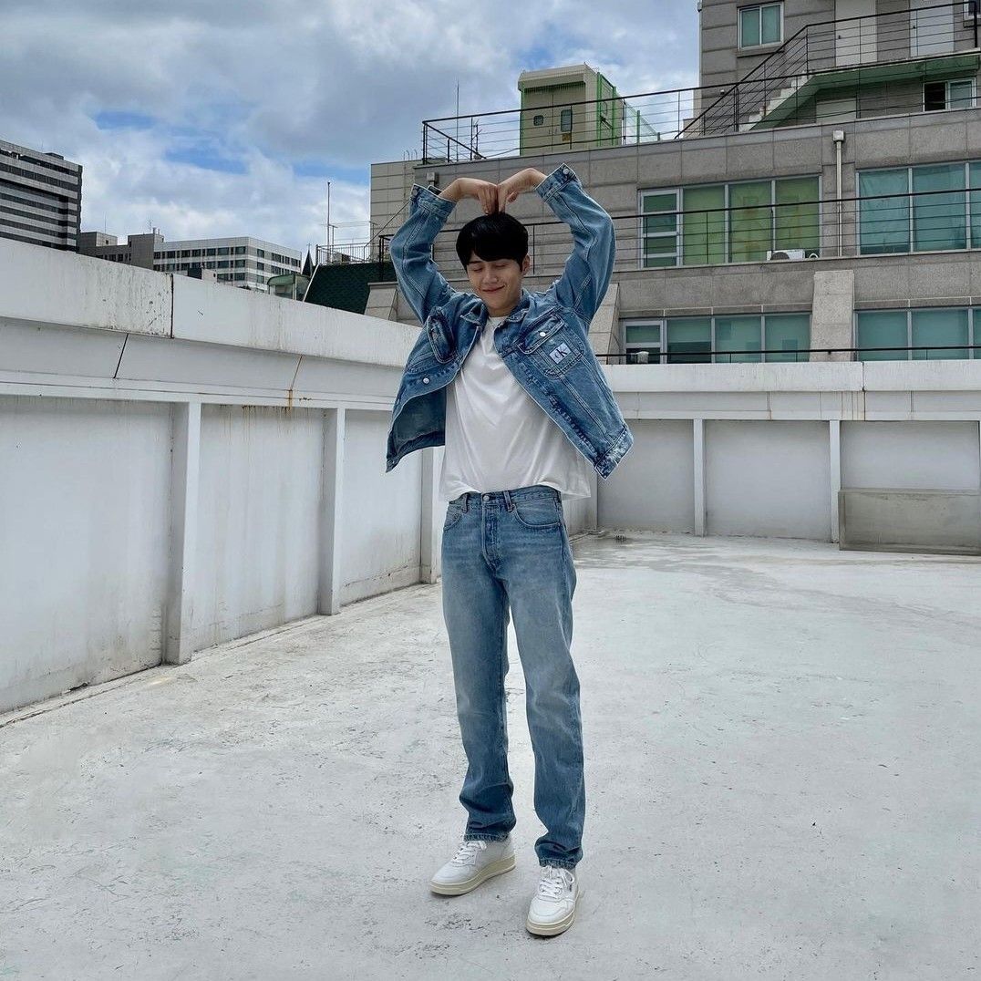 Recent activity shot of Kim Seonho