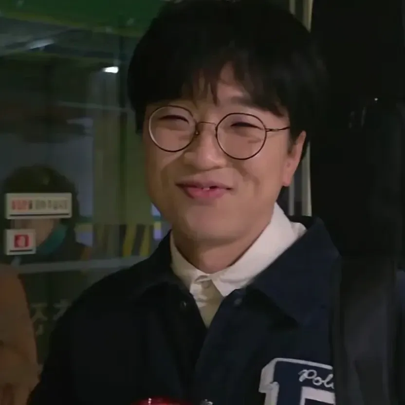 Recent activity shot of Bak Changgeun