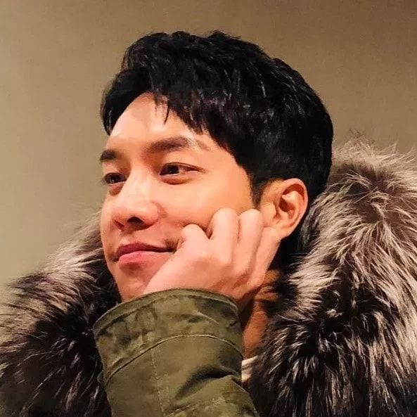 A moment captured by a fan of Lee Seunggi