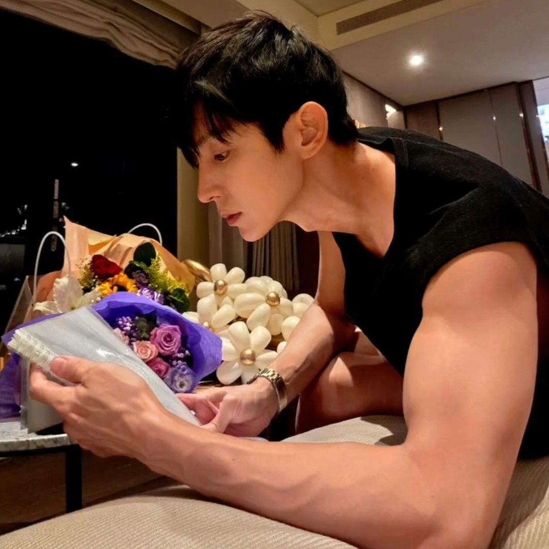 Latest photo of Lee Joongi