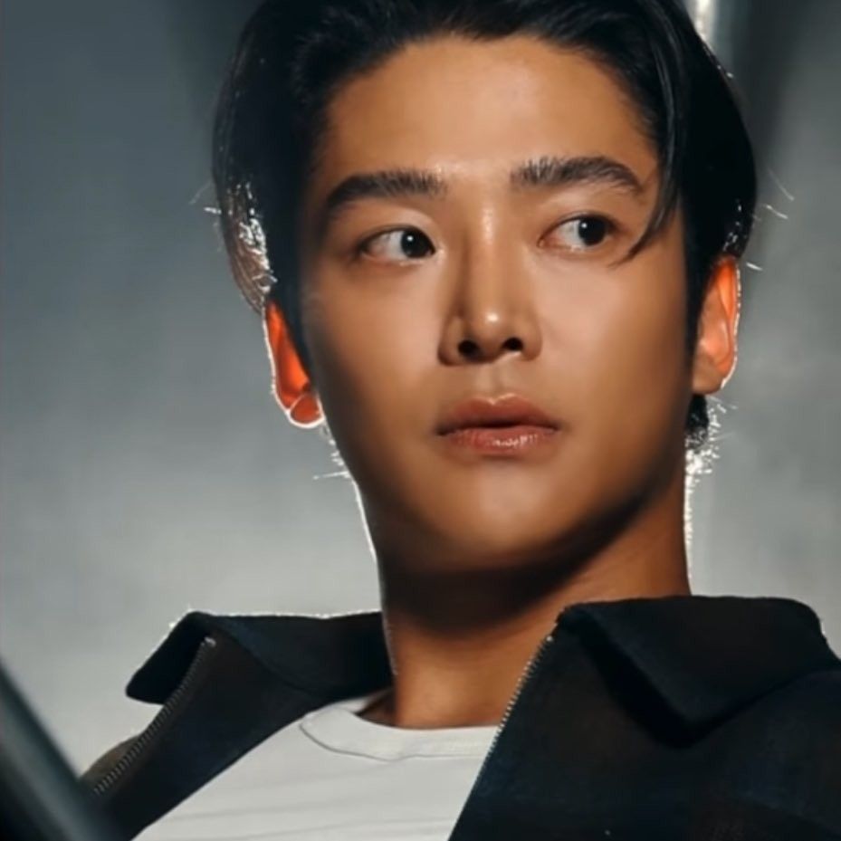 Recent activity shot of Rowoon