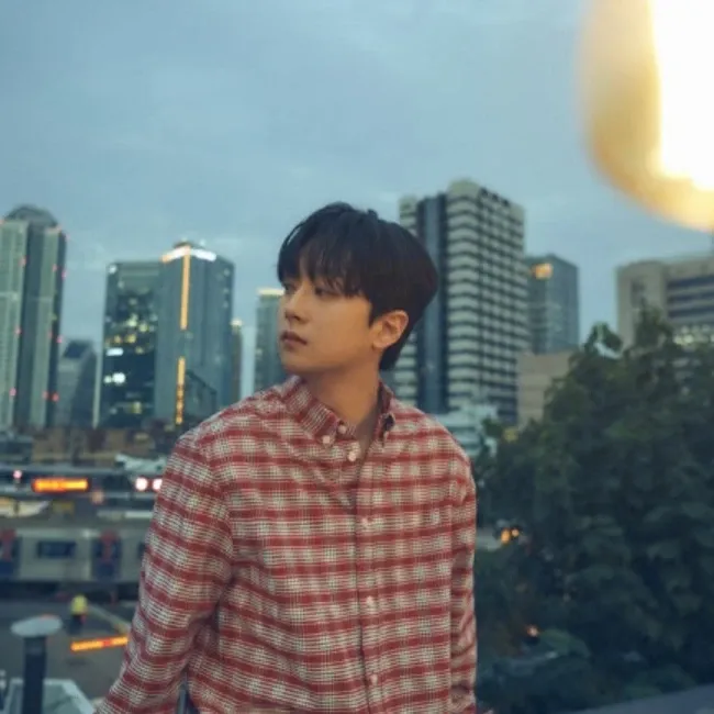 李灿元的最新照片