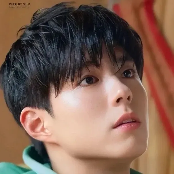Behind-the-scenes cut of Park Bogum