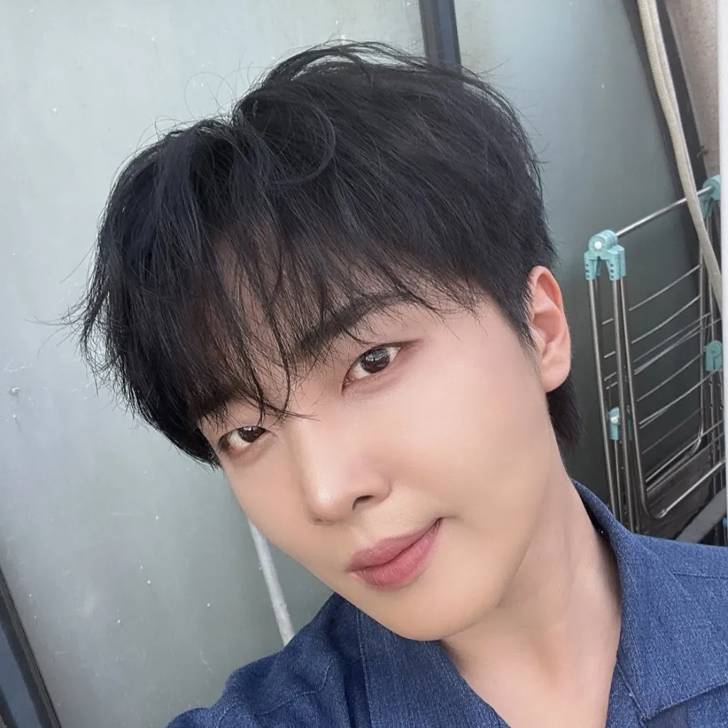 Latest photo of Hwang Yunsung