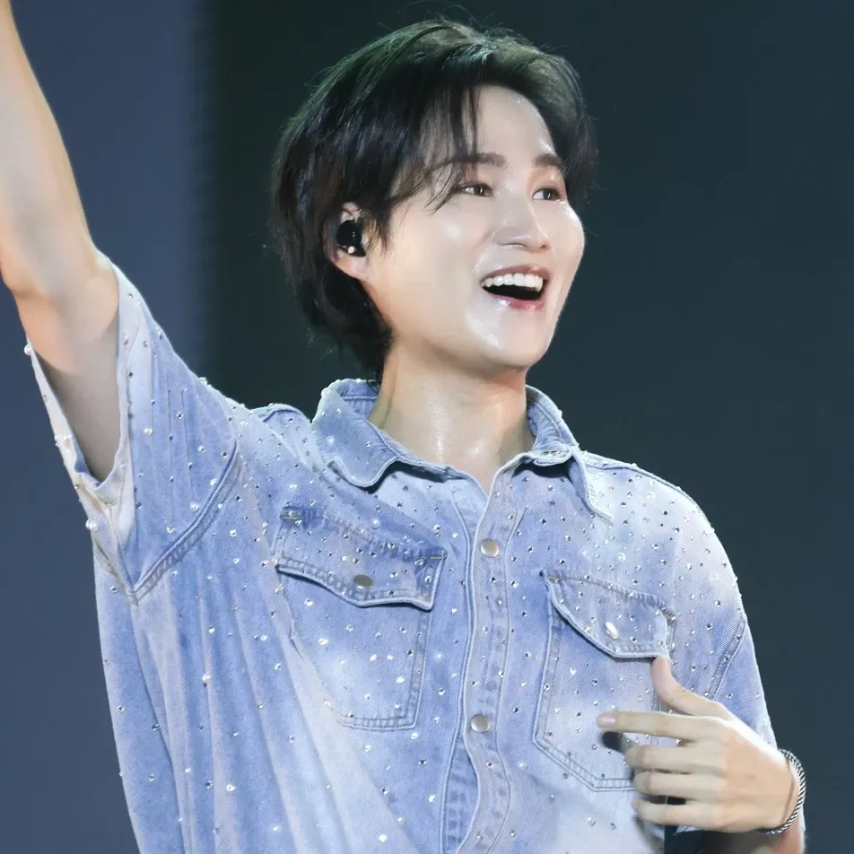 김희재의 비하인드 컷