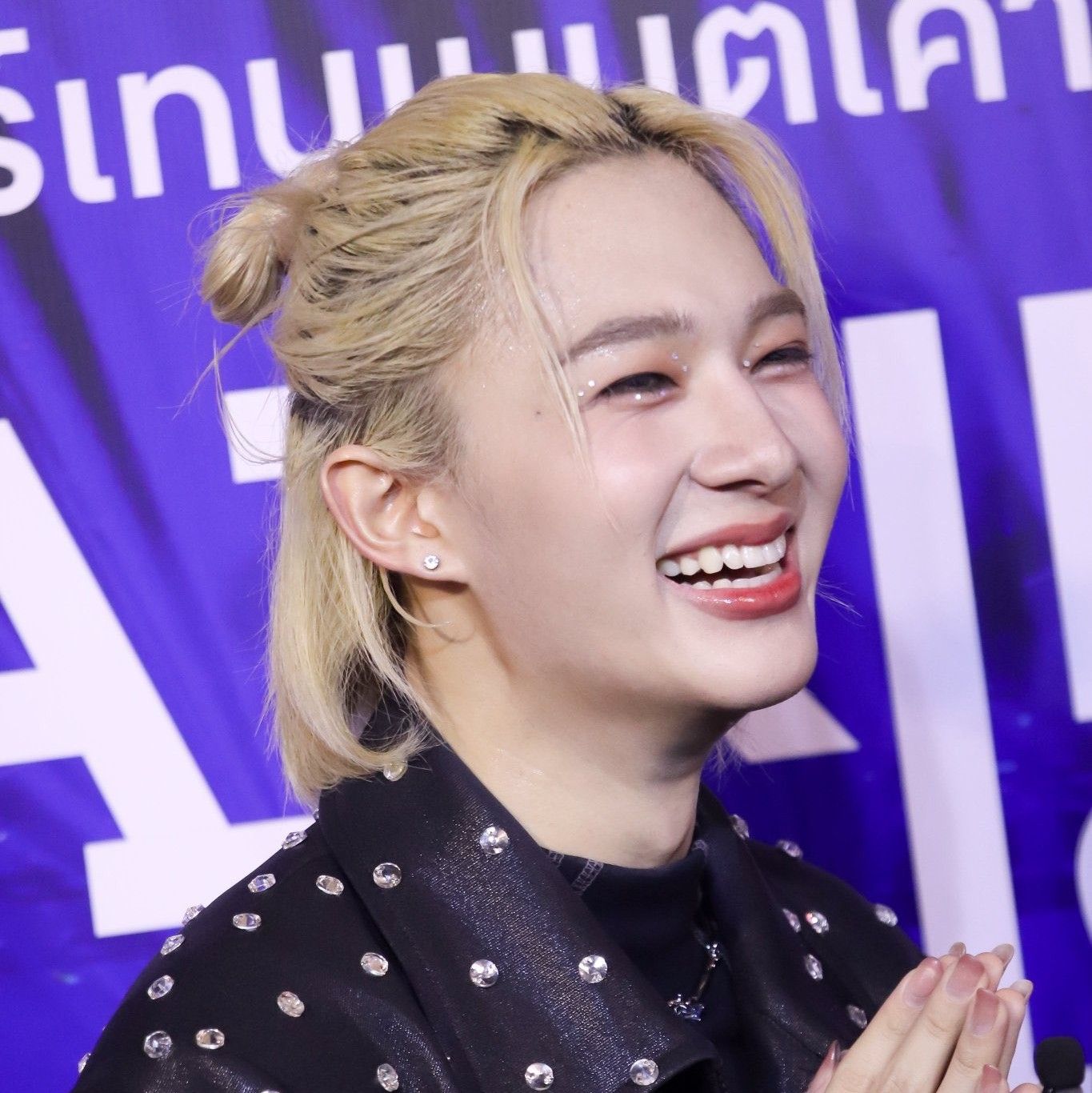 A moment captured by a fan of NuNew