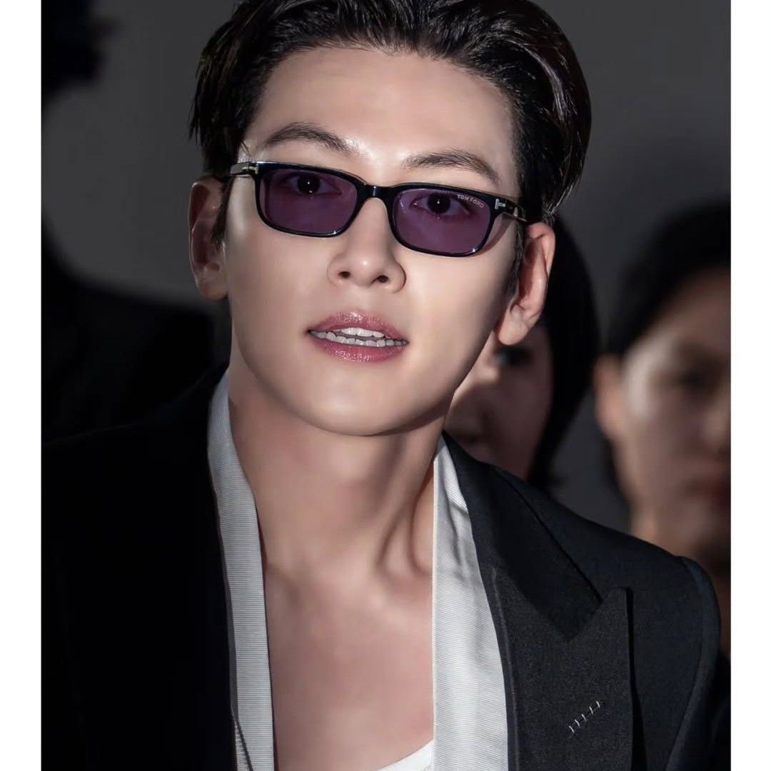 粉丝拍下的池昌旭瞬间