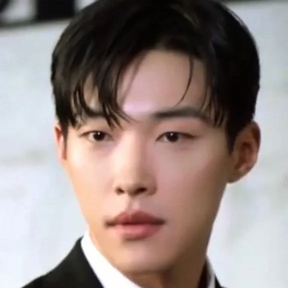 Recent activity shot of Woo Dohwan
