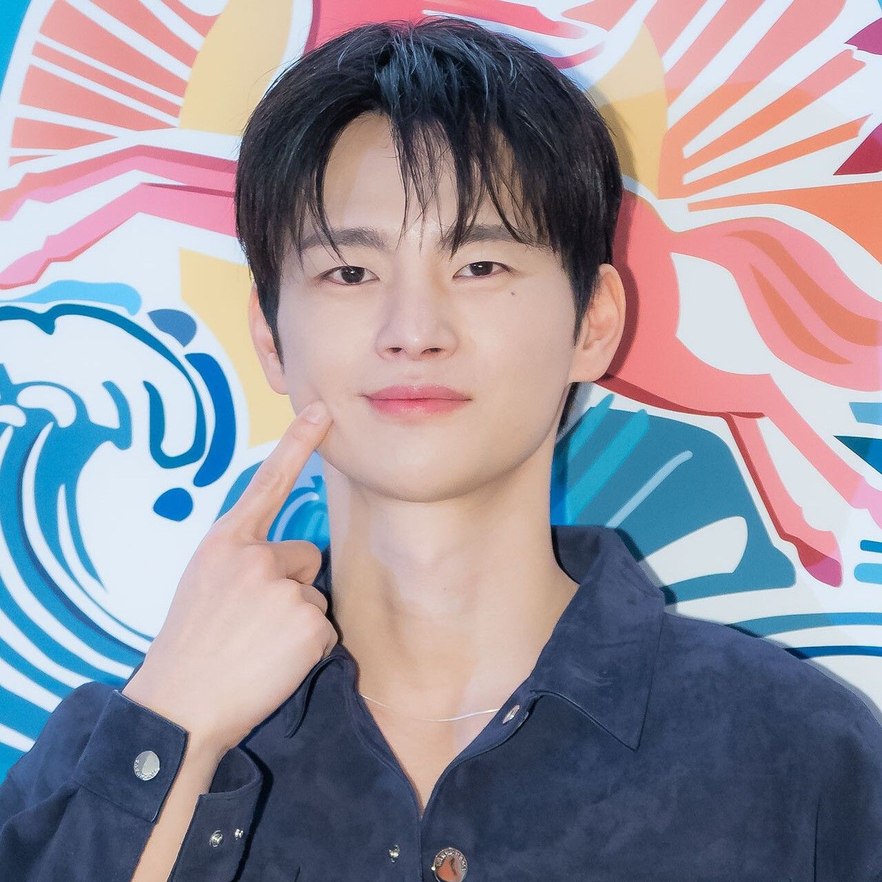 Momen yang diabadikan oleh penggemar Seo Inguk