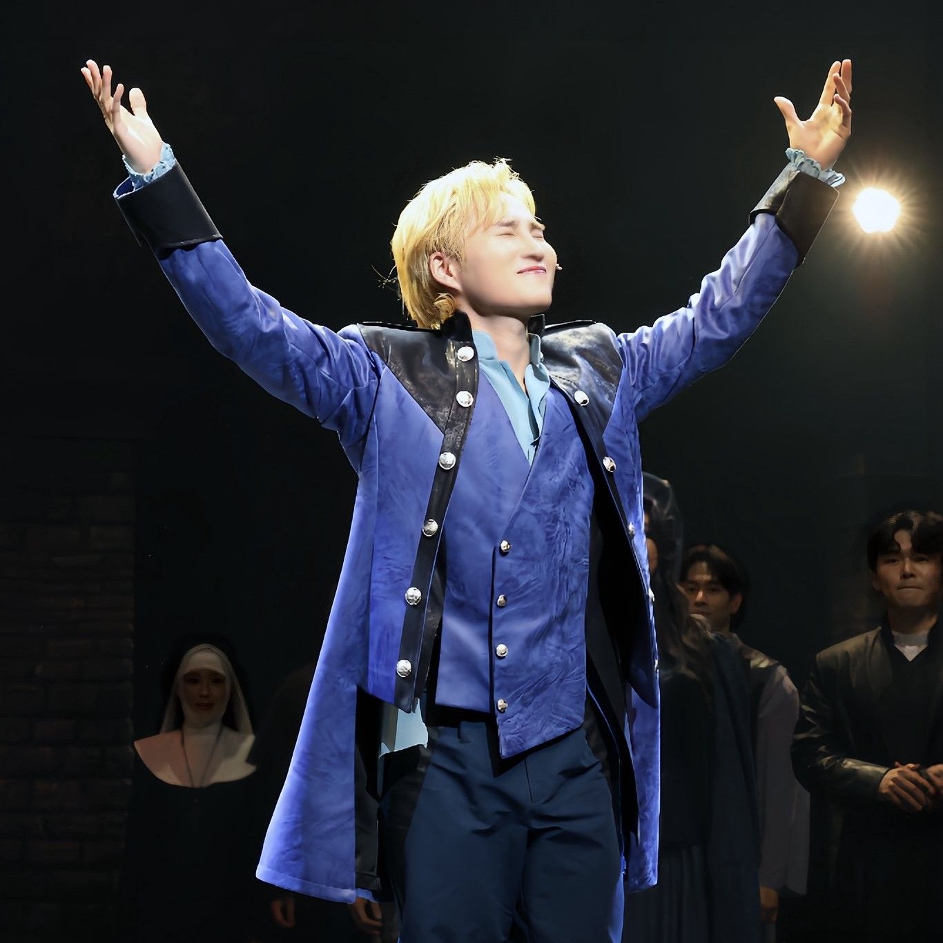 金熙栽的最新照片