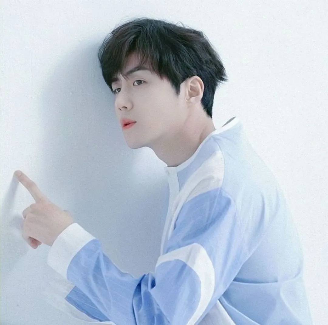 김선호 최근 활동샷