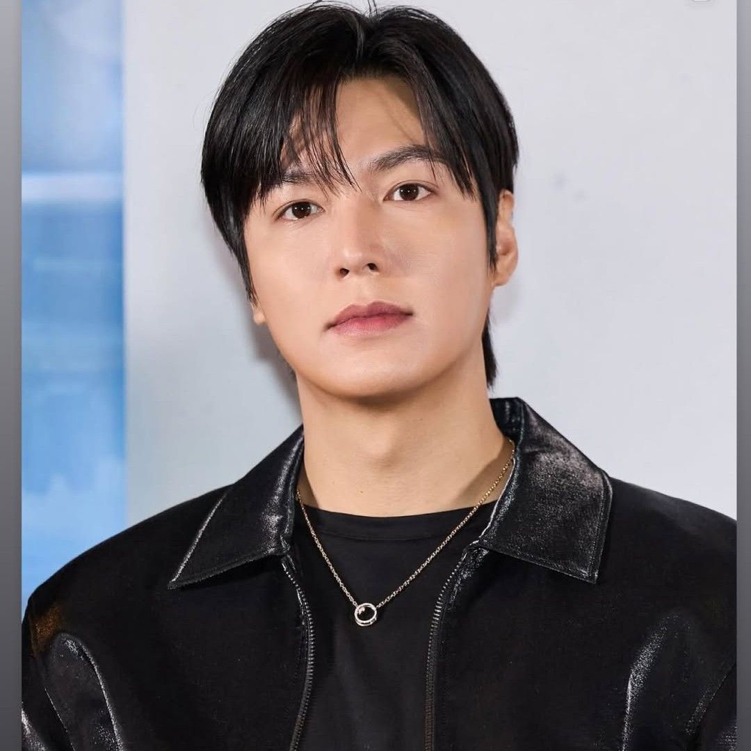 粉絲拍下的李敏鎬瞬間