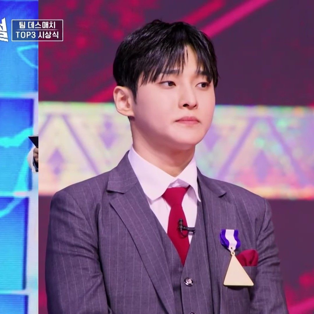 A moment captured by a fan of Seong Ri