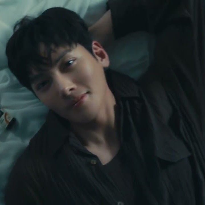 A moment captured by a fan of Ji Changwook