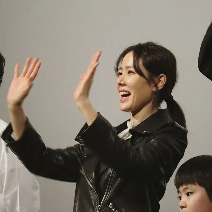 Foto terbaru dari Son Yejin