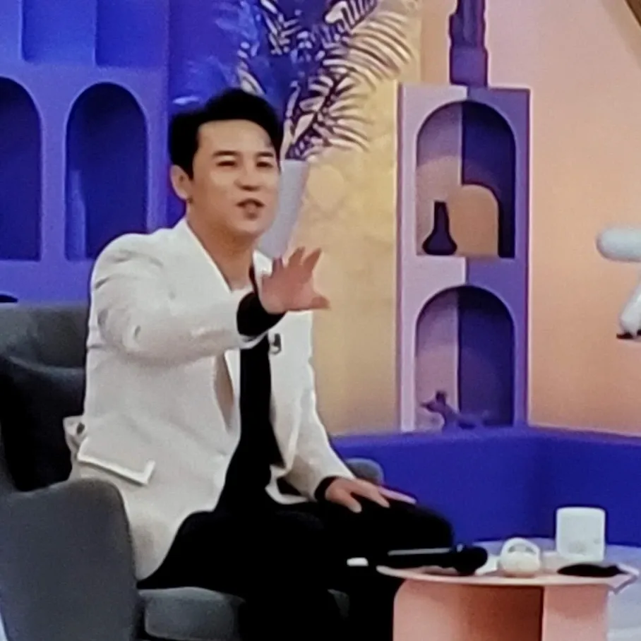 Foto kegiatan terbaru dari Jang Minho