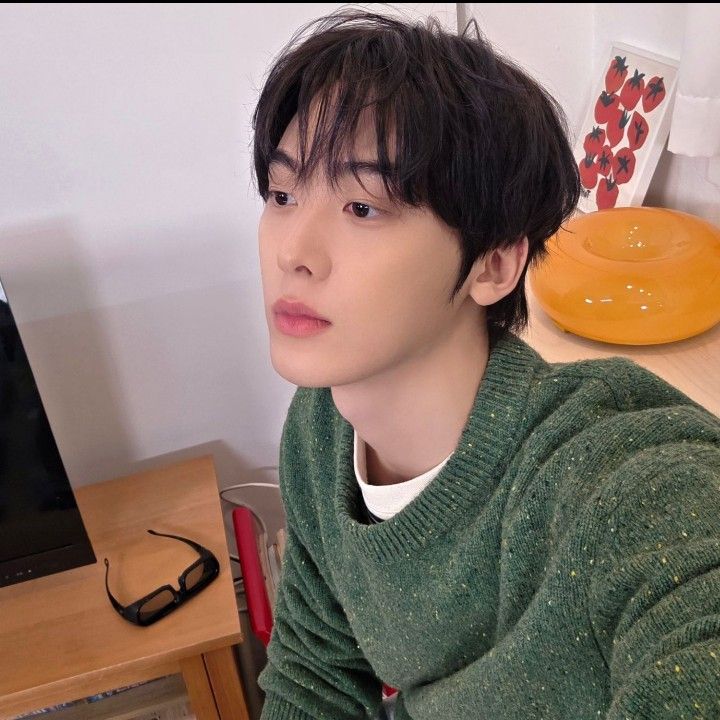 Behind-the-scenes cut of Yoon Sanha