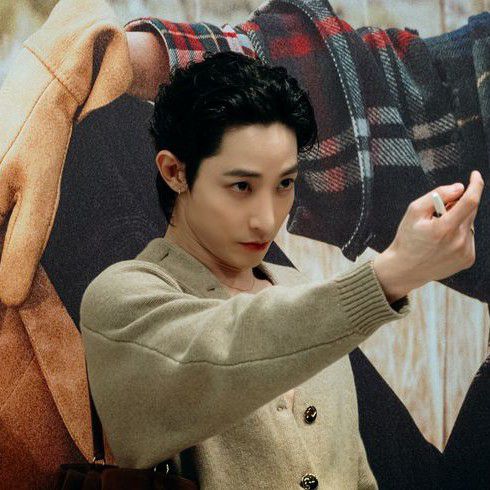 Recent activity shot of Lee Soohyuk