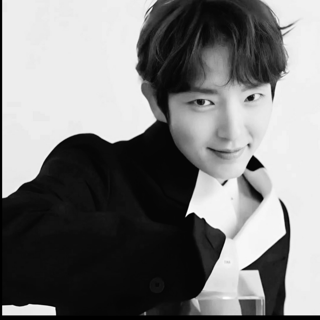 Recent activity shot of Lee Joongi