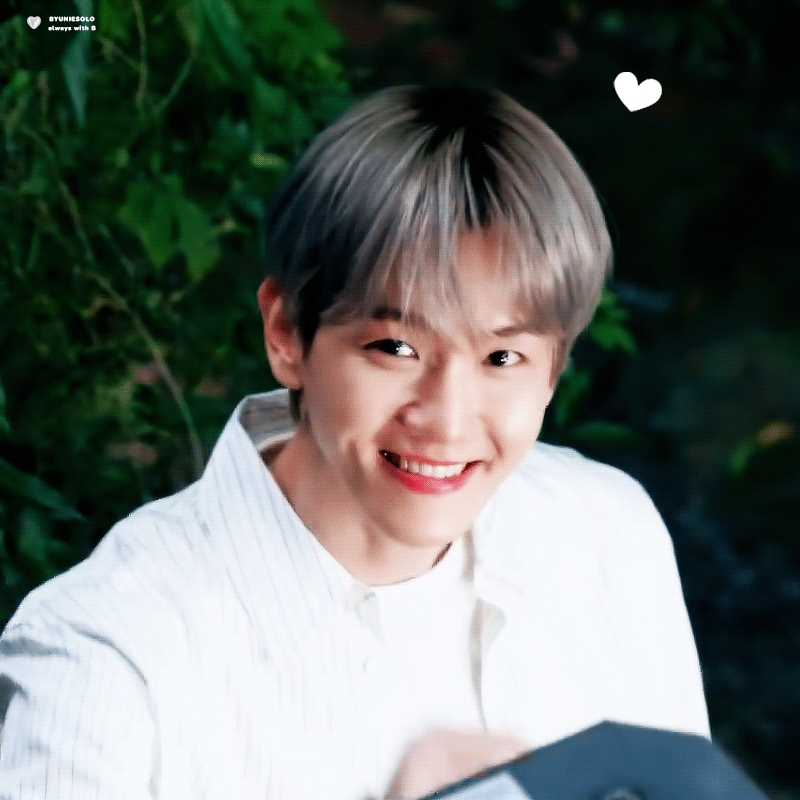 Behind-the-scenes cut of Baekhyun