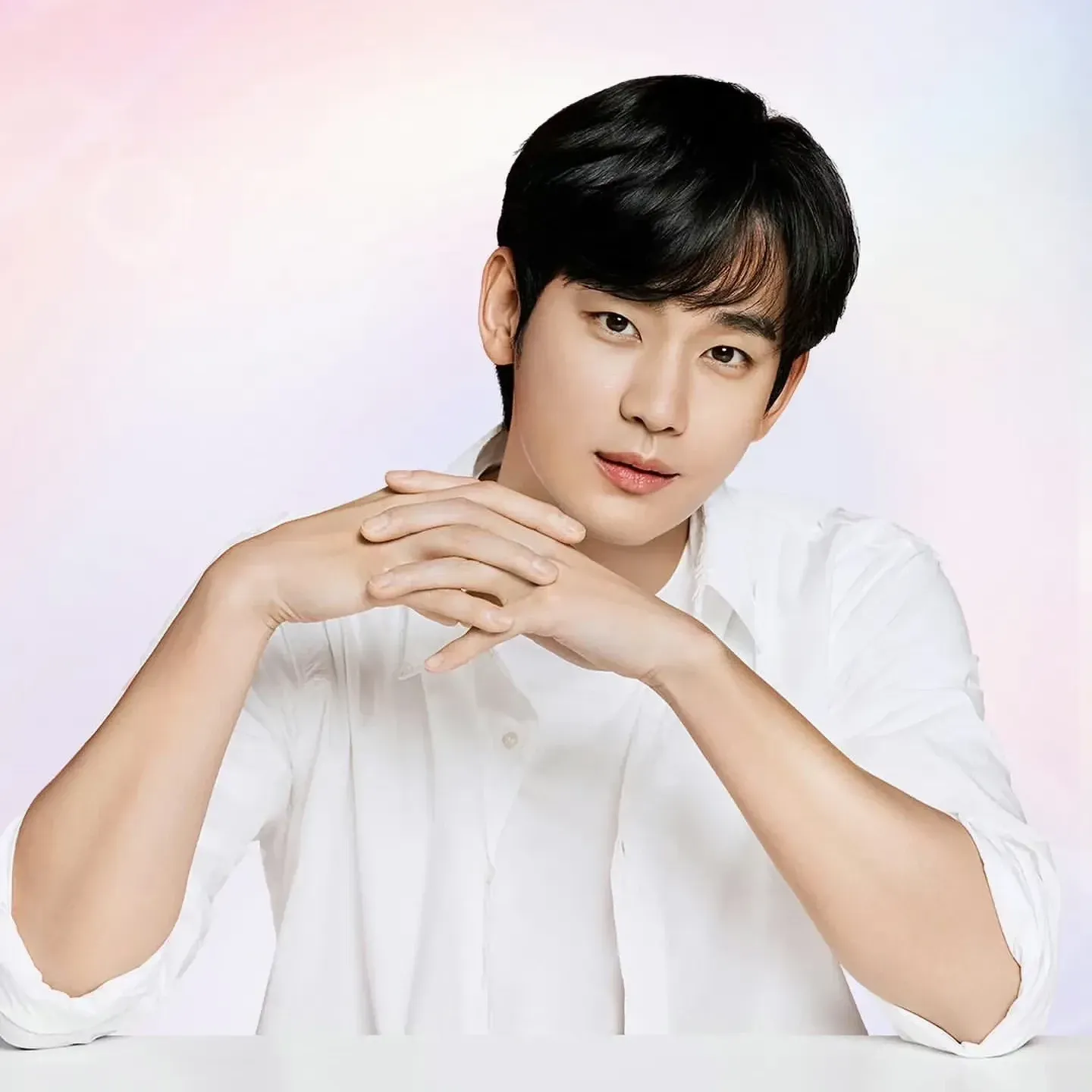 Recent activity shot of Kim Soohyun