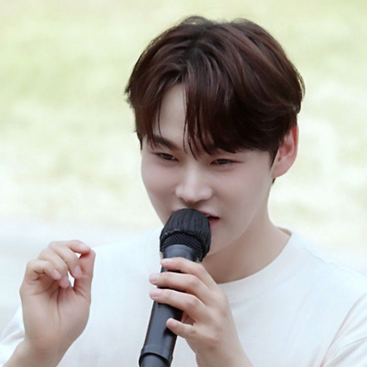 박서진의 최신 사진