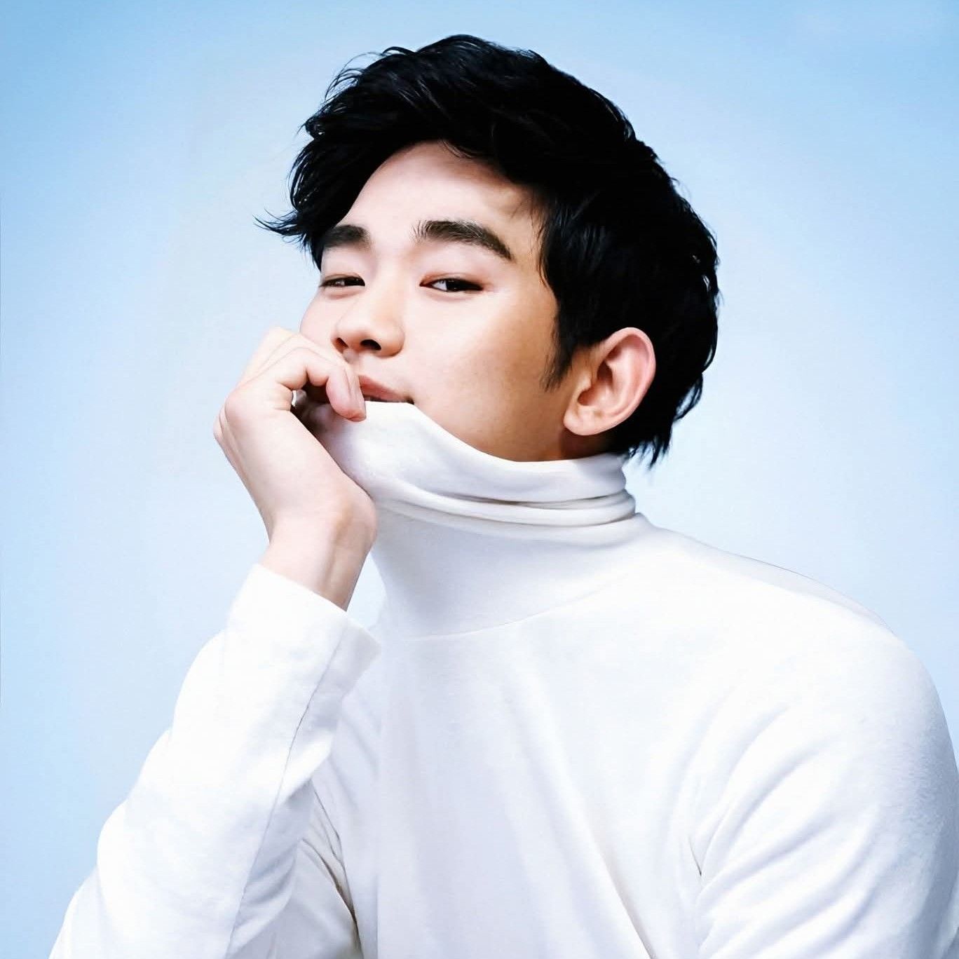 金秀賢的最新照片