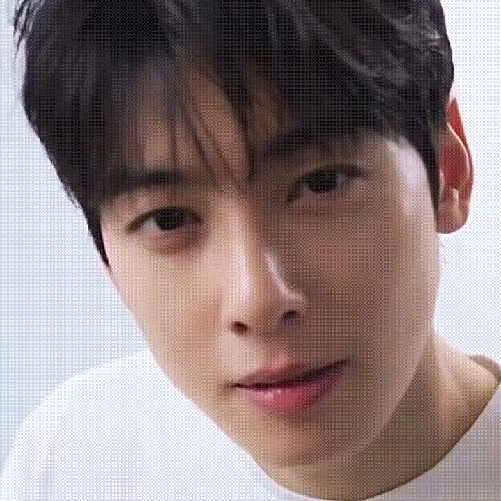 Latest photo of Cha Eunwoo