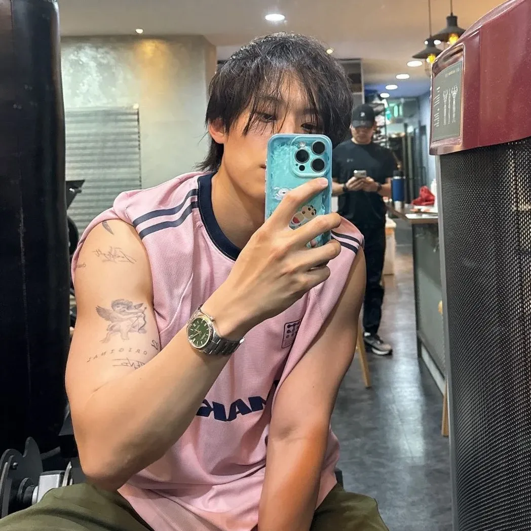 A moment captured by a fan of Kim Sungcheol
