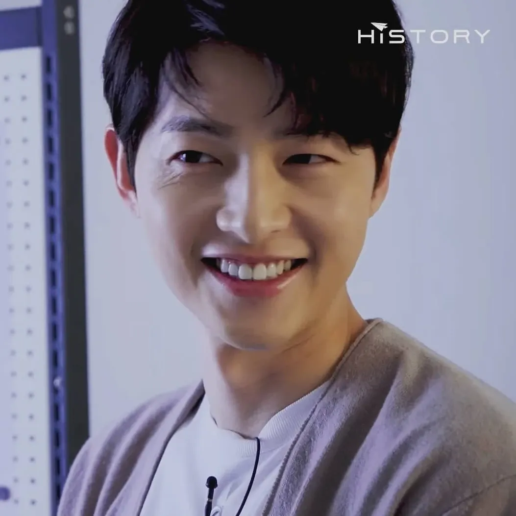 송중기의 최신 사진