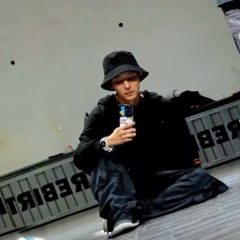 Foto kegiatan terbaru dari Lee Joongi