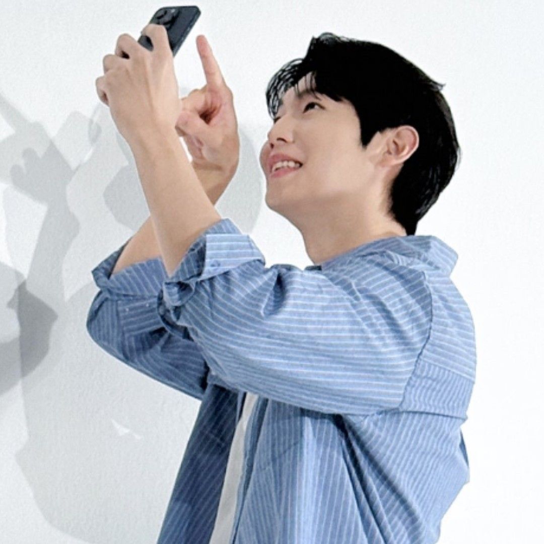 Recent activity shot of Son Taejin